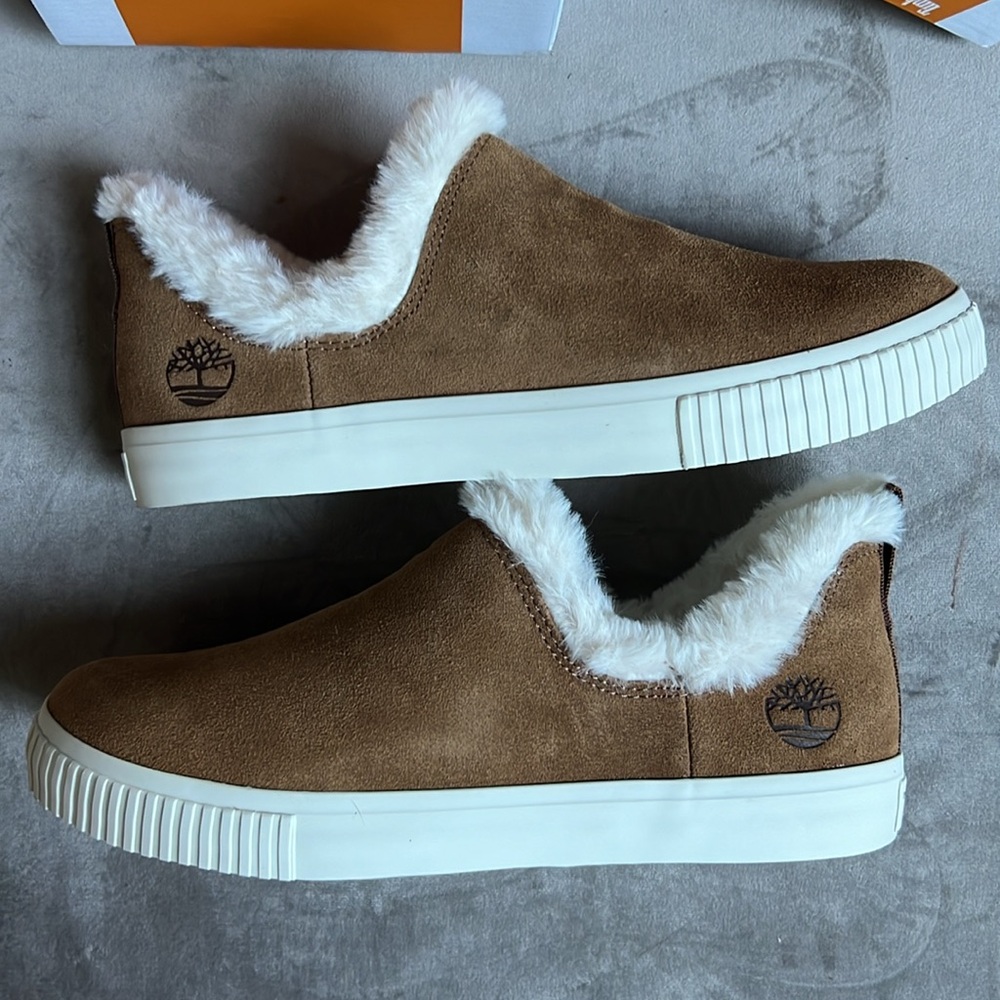NWT Timberland Skyla Bag Slip-On Rust Suede Women’s 8